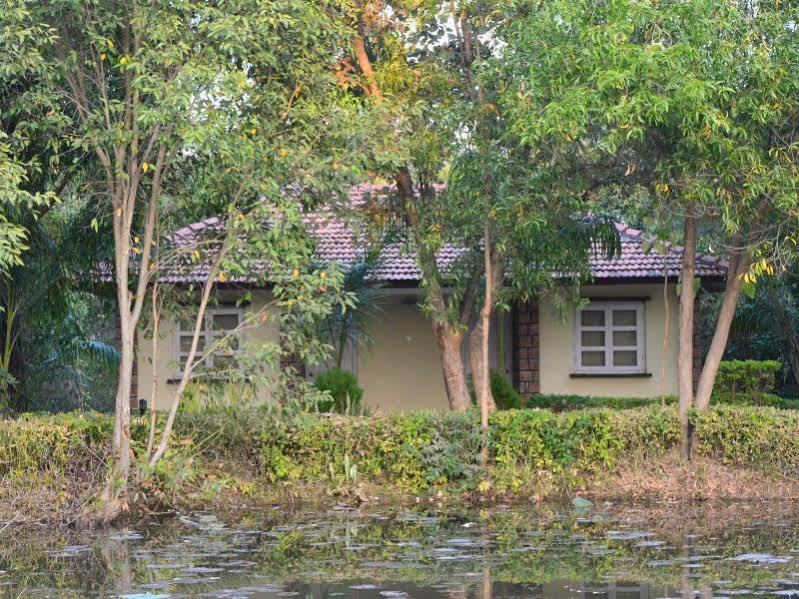 Tiger Trails Resort Tala  Exterior photo